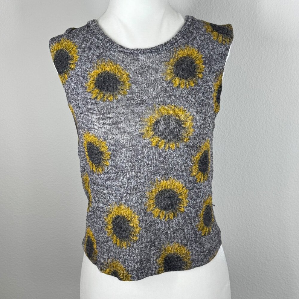 Y2K Sunflower Tank Top Sleeveless T Gray Lightweight Knit Moon Collection